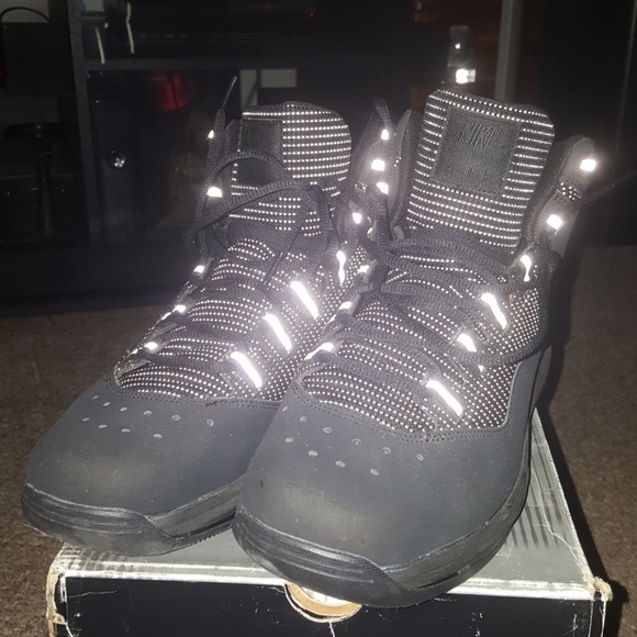 Nike - Picture 2 of 6